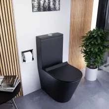 HD Dream Matt Black perem nélküli mély öblítésű íves fekete monoblokkos WC hátsó kifolyású slim "F" tetővel és fényes króm kiegészítőkkel + tartály
