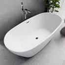 Térben álló kádak